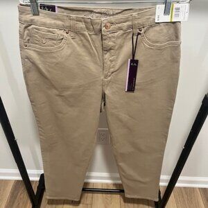 14 Short Latte colored jeans